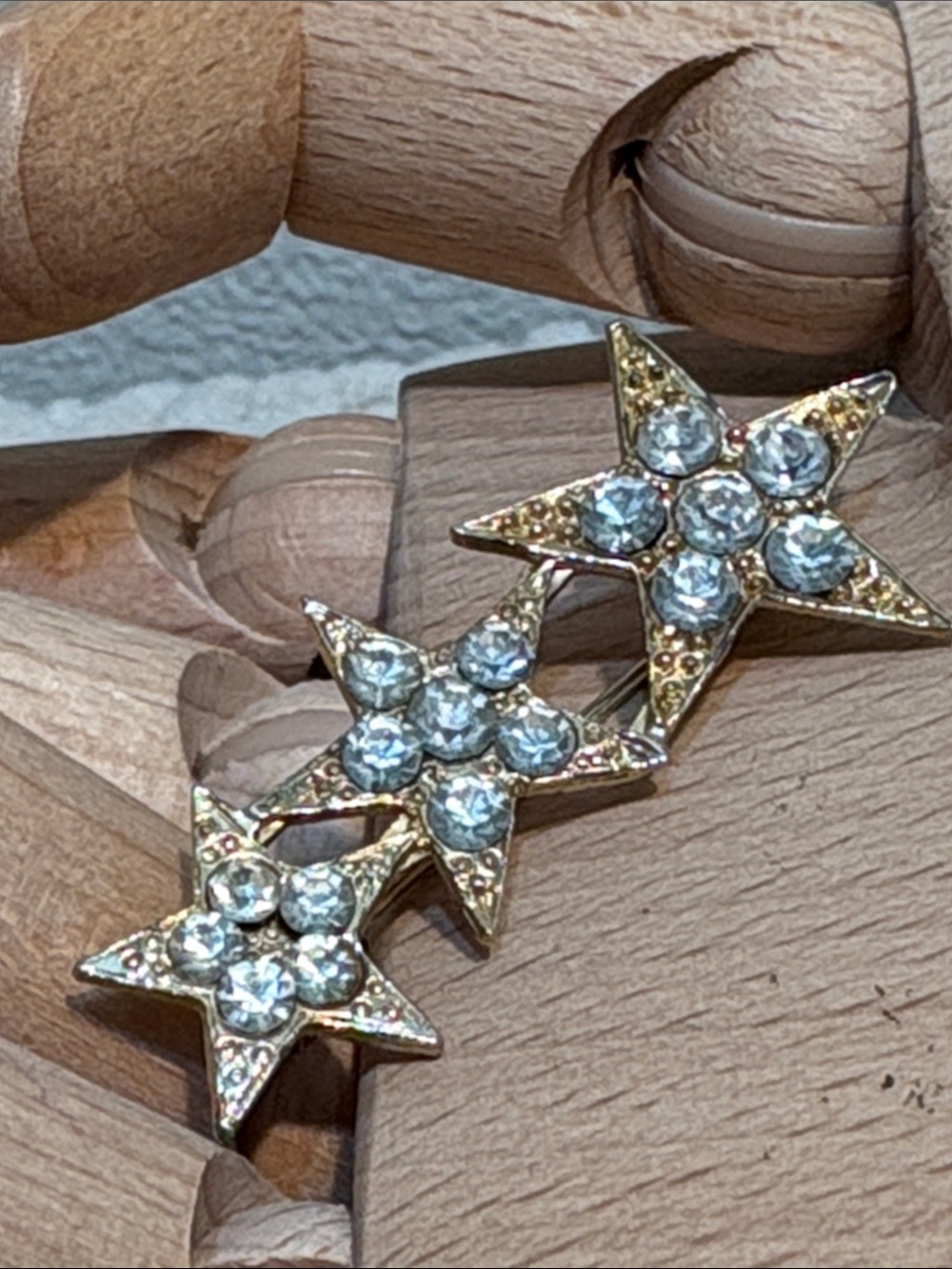 Vintage Gold Star Rhinestone Brooch - Sparkling Clear Crystal Accent - Picture 1 of 9